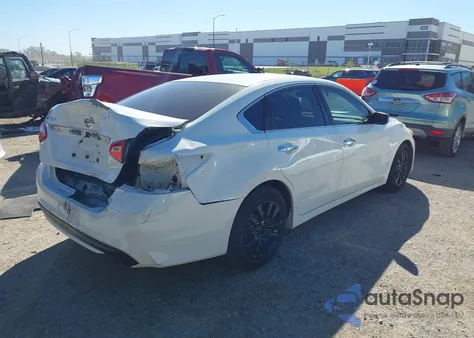 2017 Nissan Altima 2.5 S из США, поврежденный, VIN 1N4AL3AP3HN316067